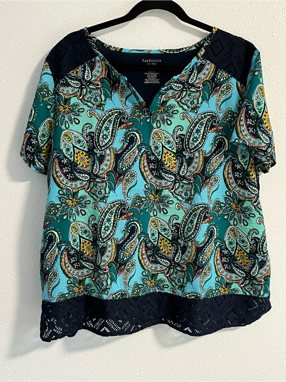 Van Heusen Teal Paisley Short Sleeve Blouse with Navy Trim Size XXL